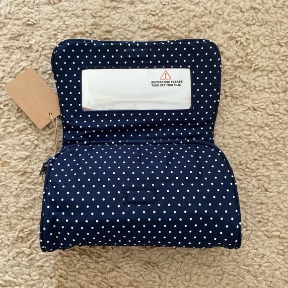 Brandy melville polka dots makeup bag - Picture 4 of 4